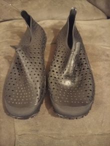 swim shoes