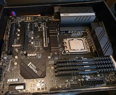 MSI Pro Z690-A WiFi DDR4 Motherboard Bundle with Intel i5-13600K CPU and 32GB DDR4 3000MHz RAM (4x8GB)
