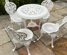 cast iron garden table and chairs