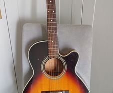 Takamine Japanese Acoustic Electric Guitar FP 450 SMC SB including Original Hard Case
