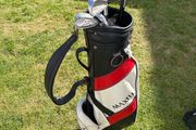 Maxi fly golf bag with clubs