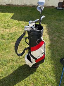 Maxi fly golf bag with clubs