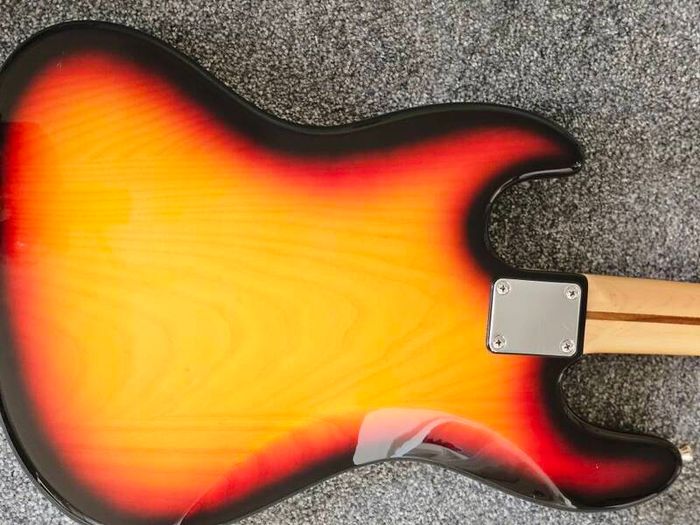 Title: Harley Benton JB-75 SB Vintage Series Bass