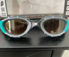 Swim goggles