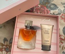 Lancome La Vie Est Belle perfume gift set