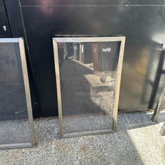 Aluminium Perspex screen
