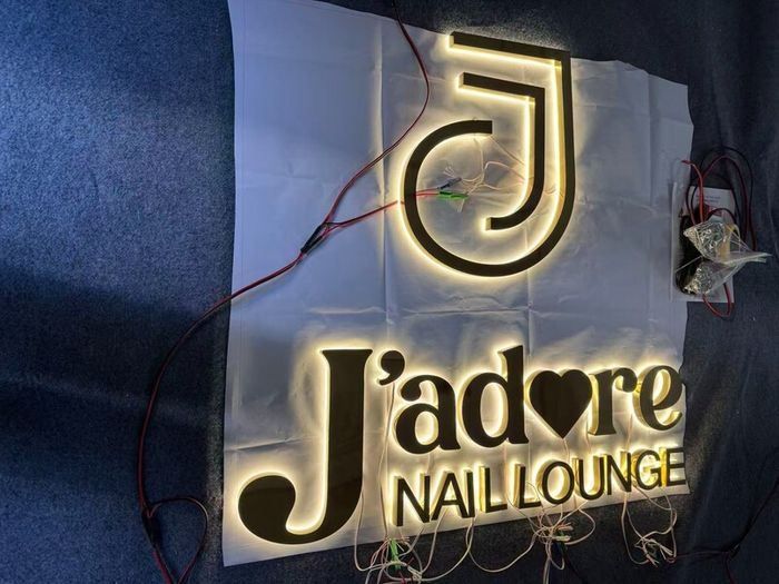 3D Illuminated Letters - Custom Halo-Lit Business Signage