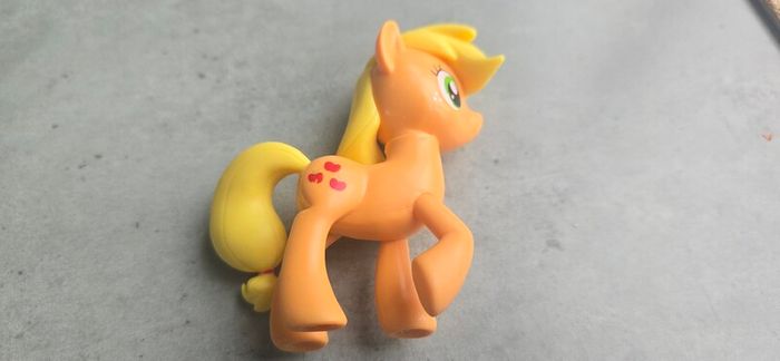 Applejack 3 inch Solid Vinyl MLP G4 My Little Pony