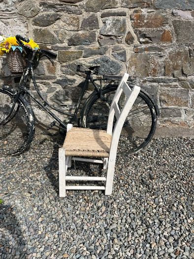 Irish Sugan Chair