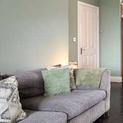 Sofa 8ft long