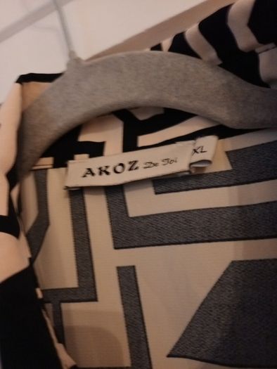 Akoz De Joi Dress  S - X- Large  S - 14..NEW.