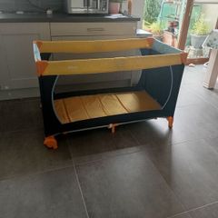 Hauck travel cot
