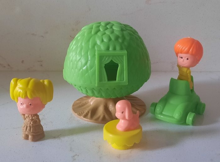Vintage 1970s Story House - Little Friend's House in a tree