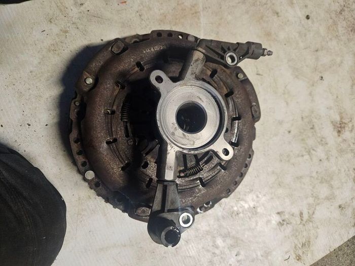 Mercedes Vito Clutch
