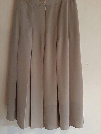 vintage pleated skirt