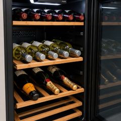 Hoover under-counter wine cooler Eur199 ono