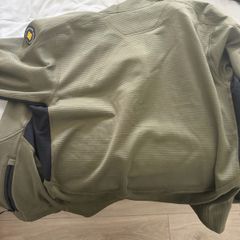 snickers jumper