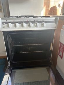 Parkinson Cowan Oven/Hob integrated Fan