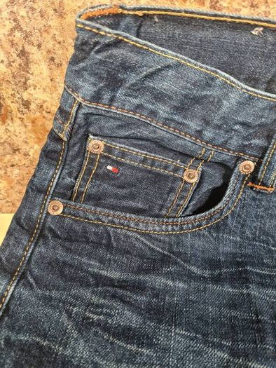 womens Tommy Hilfiger Ryder New york mid jeans Size W 30 L 32 girls size 16