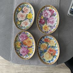 Davenport Ltd Edition Royal Rose Plates