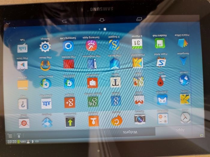Samsung Galaxy Tab 2, Black, 16GB, Model GT-P5110, Battery is swollen but Tablet still works fine, excellent cosmetic condition otherwise