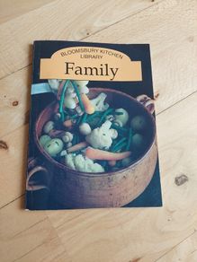 Bloomsbury Kitchen Library - Family - 1995