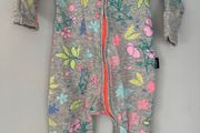 Bonds girls Daydream grey Floral Pink zip wondersuit size 0-3 months very good condition