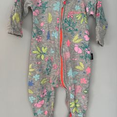 Bonds girls Daydream grey Floral Pink zip wondersuit size 0-3 months very good condition
