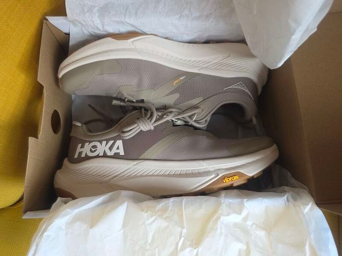 Hoka transport.