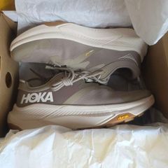 Hoka transport.
