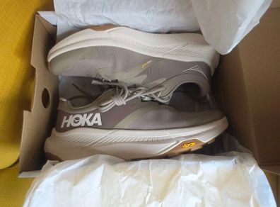 Hoka transport.