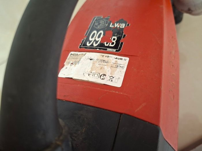 Hilti TE 1000-Avr Hi Drive Breaker 110v