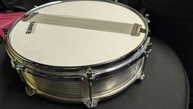 14" Brazilian samba snare