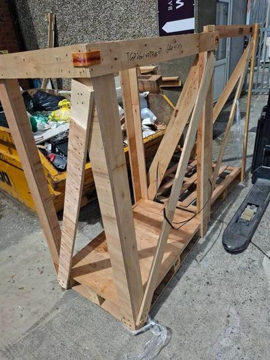 sturdy shipping crates