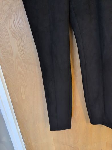 Gallery Black Faux Suede Jeggins.  S. 12    New- No Tag.