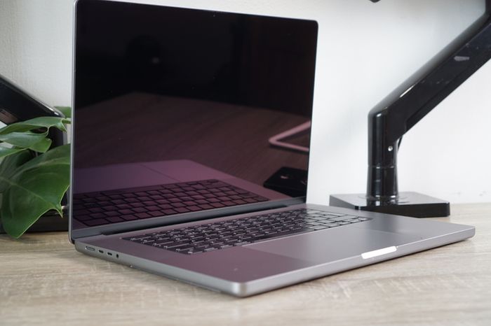 MacBook Pro 16" 2021 M1 Pro | 16GB | 512GB
