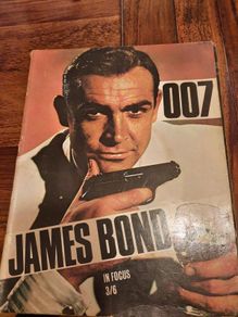 James Bond 007 In Focus 1964 Large Colour 64 Page Paper Back Book In Very Good Condition