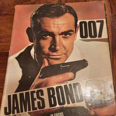 James Bond 007 In Focus 1964 Large Colour 64 Page Paper Back Book In Very Good Condition