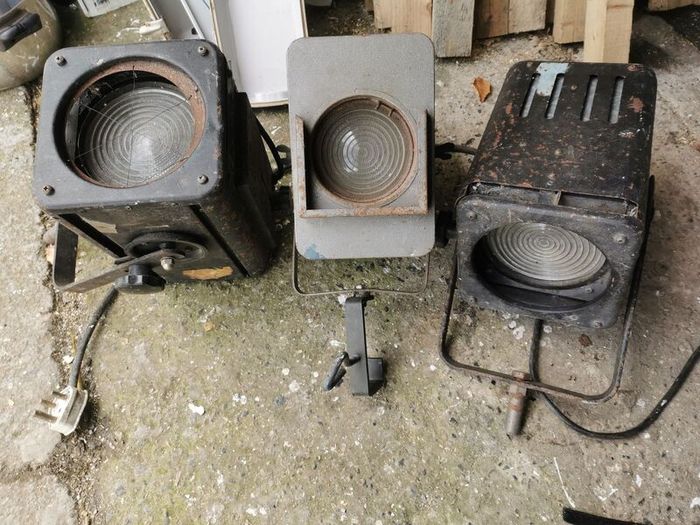 3 old theatre lights