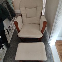 rocking chair /nursing chair
