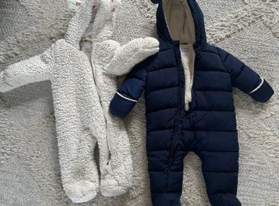 2 Baby puffer jackets 6-9 months
