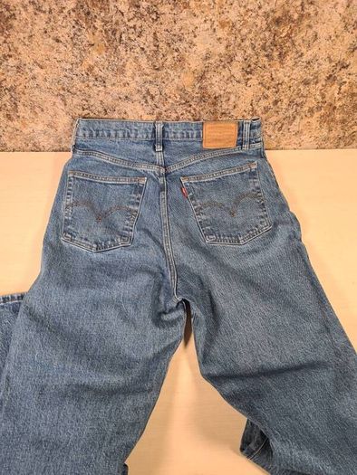 LEVIS RIBCAGE STRAIGHT Blue denim jeans stretchy Size W30 L27  women girls