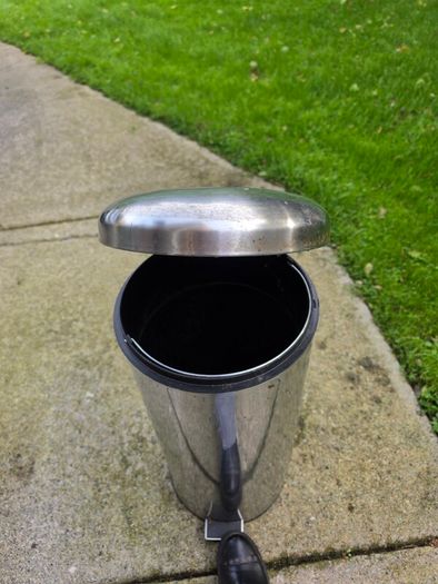 Silver pedal bin