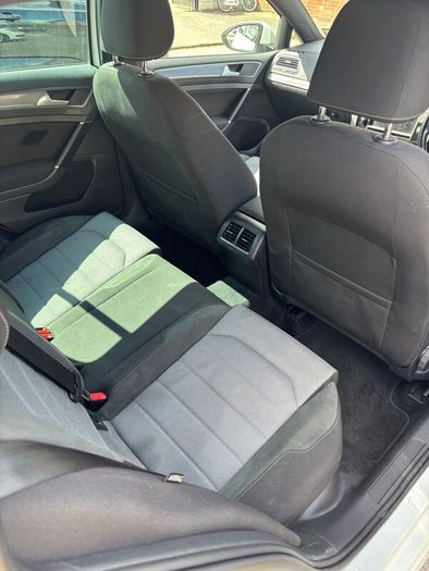 152 Volkswagen Golf R-line Estate