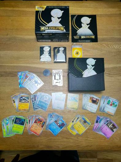 Mega Evolutions ETBs open Full set Cards Base and Holos