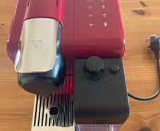 Nespresso DeLonghi Lattissima Touch Red Coffee Machine