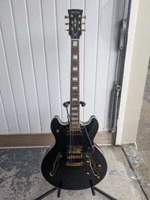 Harley Benton HB35 Plus