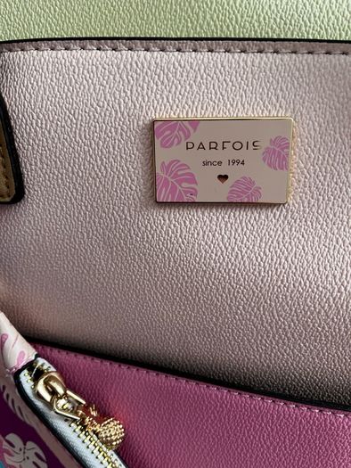 Practically new Parfois Ladies Laptop Bag & comes with 3in1 matching charging cable