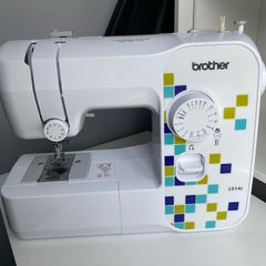 BROTHER LS14 compact Sewing Machine