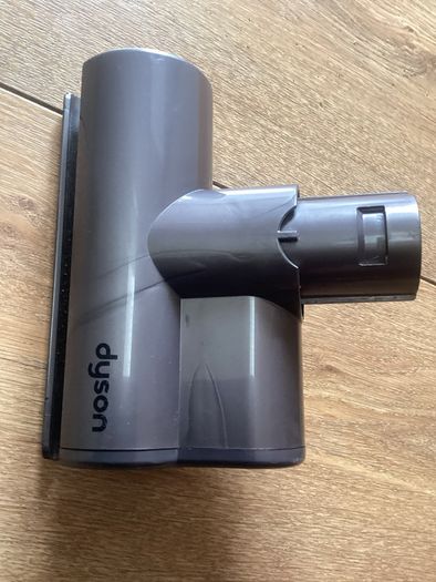 Dyson  V6  Turbo Brush